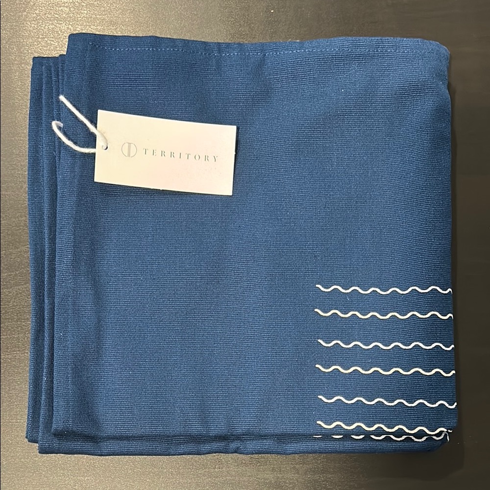 NWT Territory Table Runner